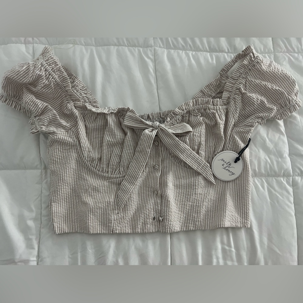 Super stylish Milk & Honey blouse